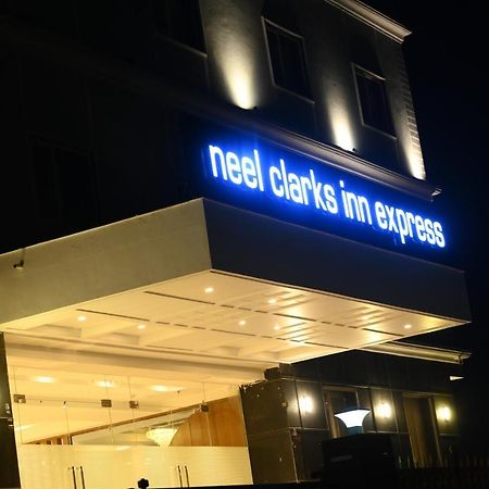 Neel Clarks Inn Express อัครา ภายนอก รูปภาพ